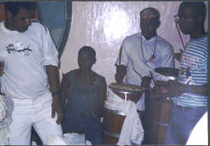 congas.jpg (38421 bytes)