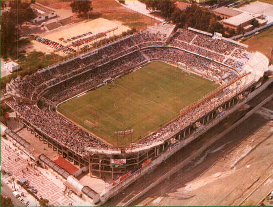 Estadio.jpg (76461 bytes)