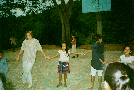 Paola jugando Calabaceados